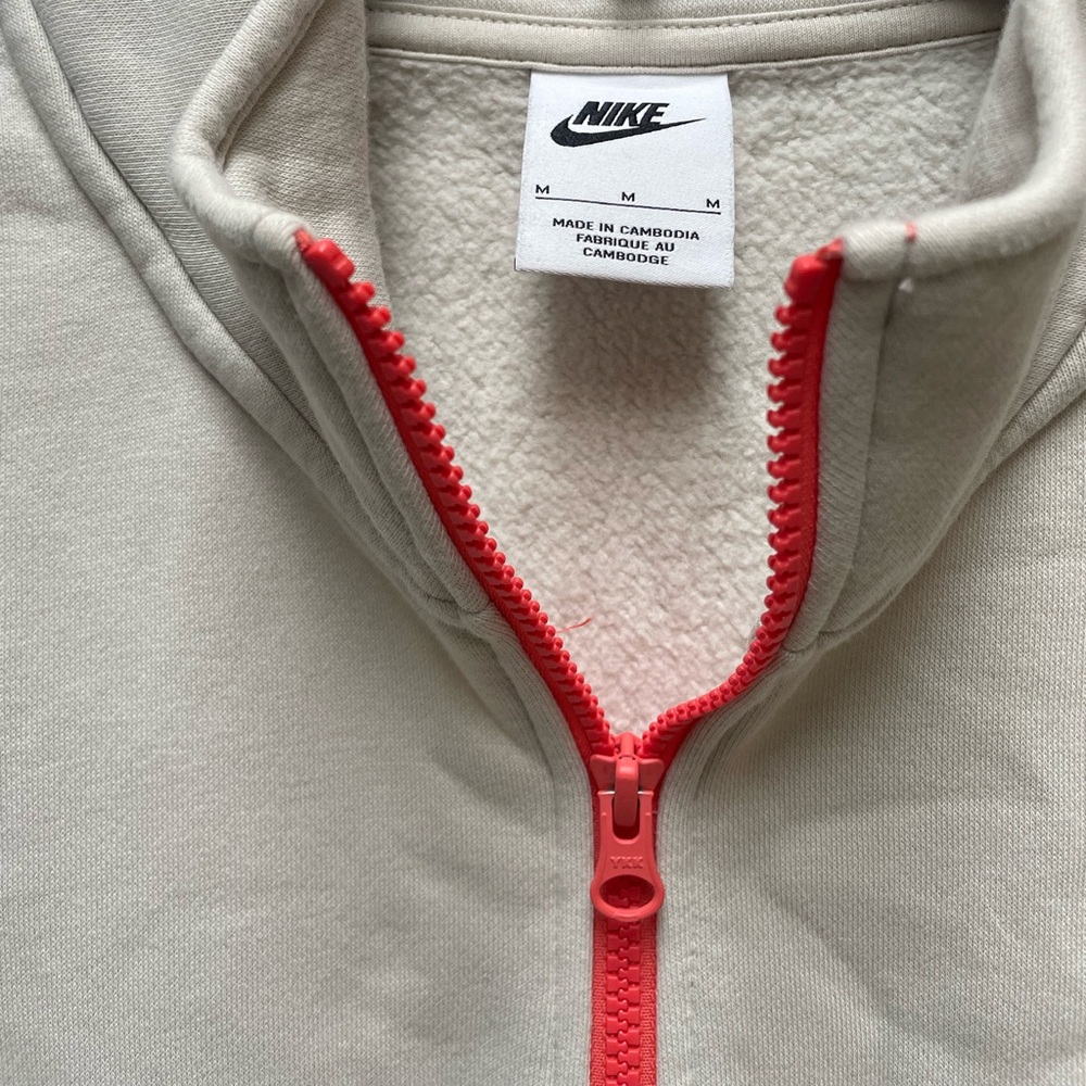 Nike Sportswear Men's Light Bone/Coral Club 1/2 Zip Pullover Sweatshirt, Size M - Picture 5 of 5